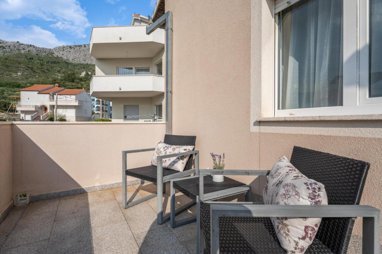 פודסטראנה Apartments Dante מראה חיצוני תמונה