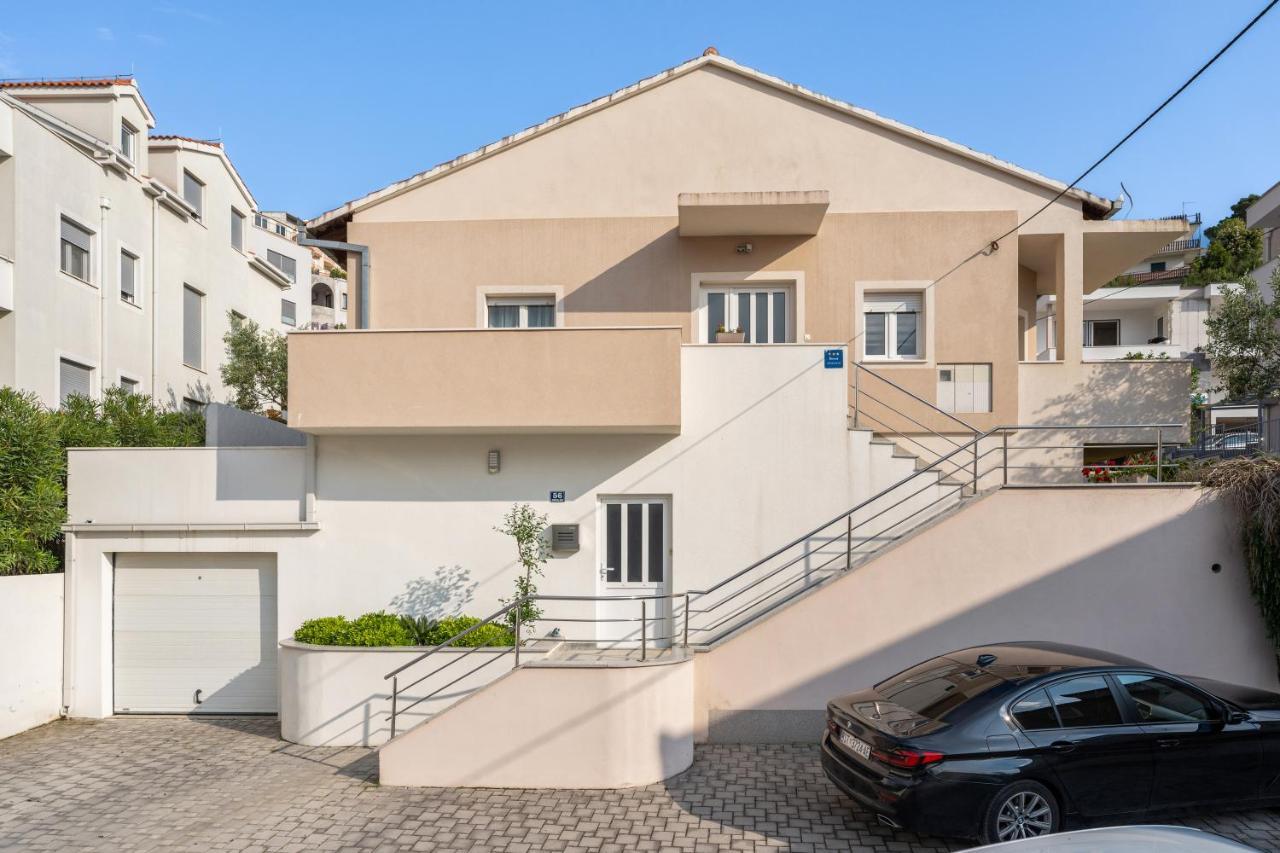 פודסטראנה Apartments Dante מראה חיצוני תמונה