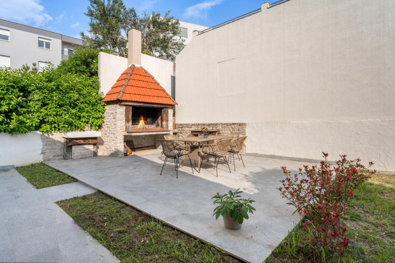 פודסטראנה Apartments Dante מראה חיצוני תמונה